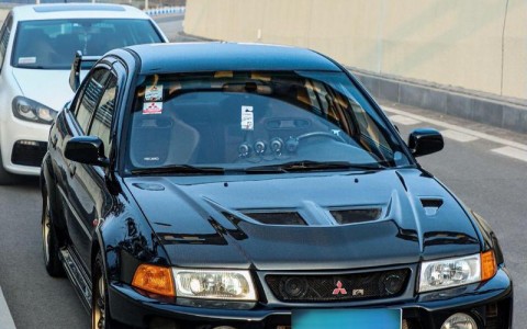 三菱evo10二手车一般值多少 三菱evo9二手车出售