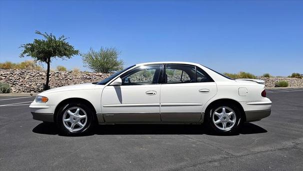 别克2000年的车型(别克2000款图片)