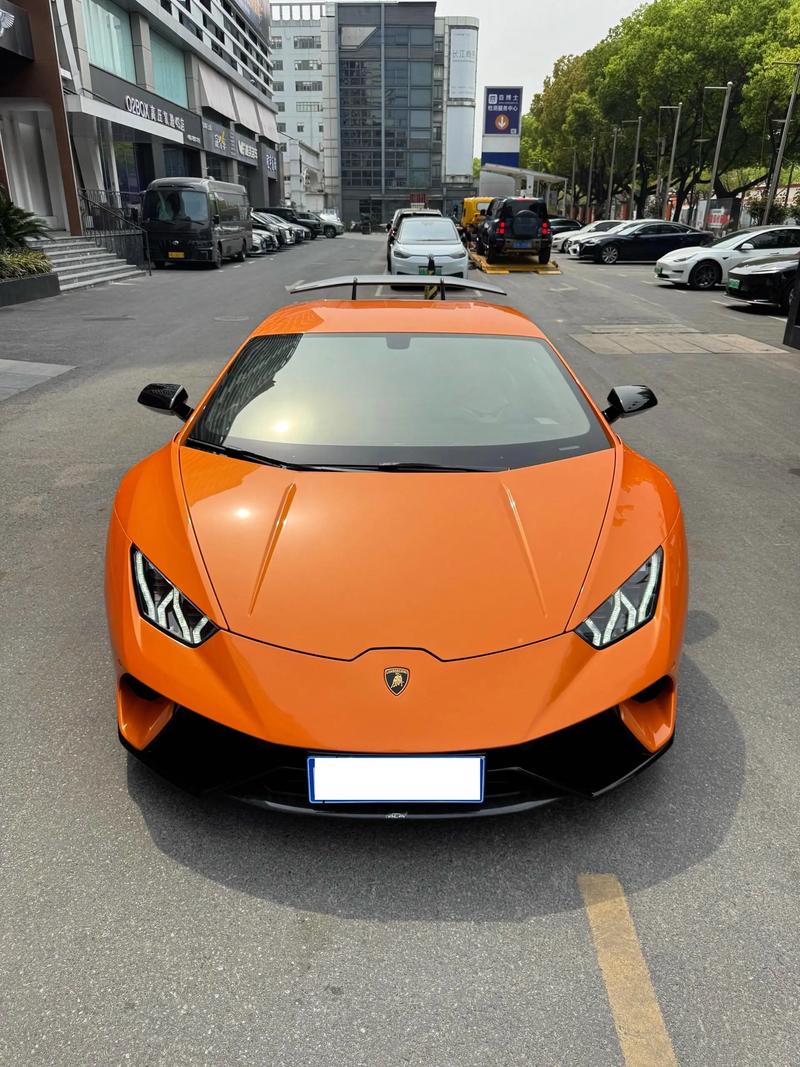 兰博基尼小牛tecnica 兰博基尼小牛二手50万