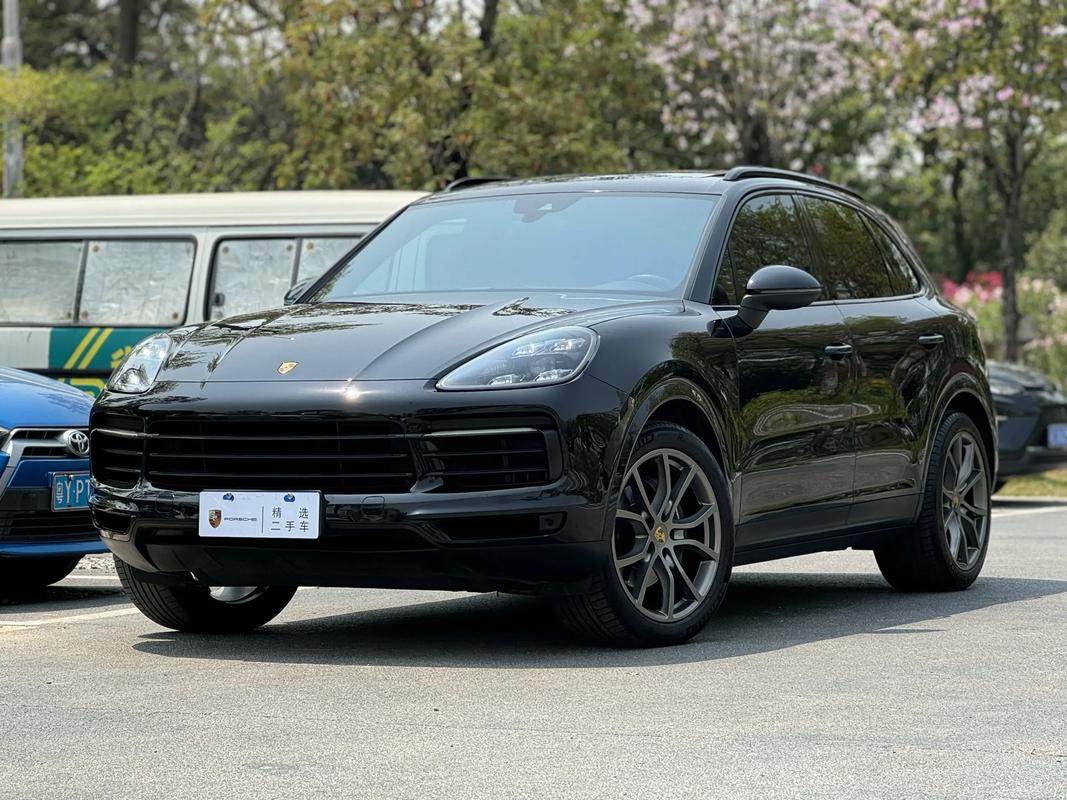 【保时捷卡宴图片标志,保时捷卡宴经典图片】