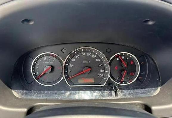 悦翔v3一箱油跑多少公里(悦翔v3的油箱容量是多大)