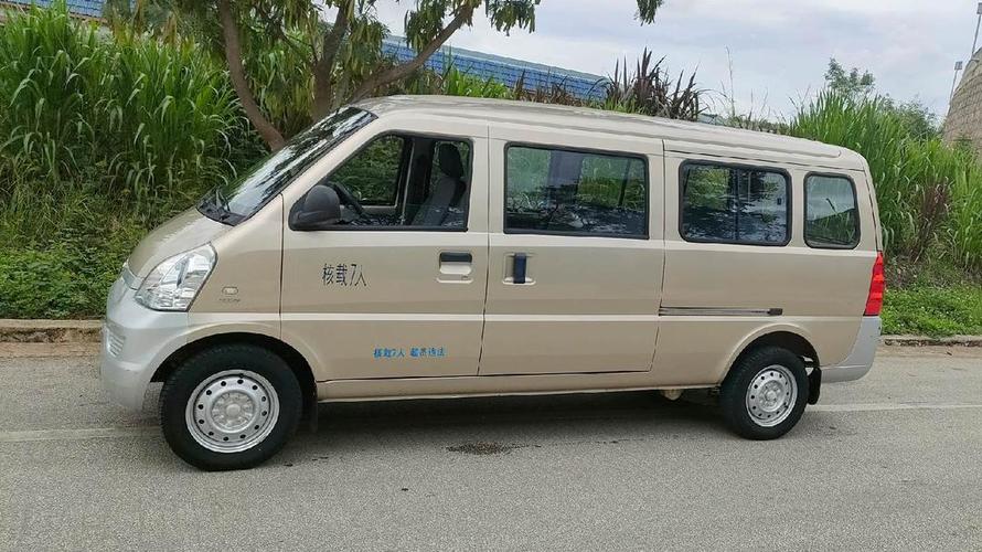 五菱荣光加长版新车多少钱 五菱荣光加长版12多少钱