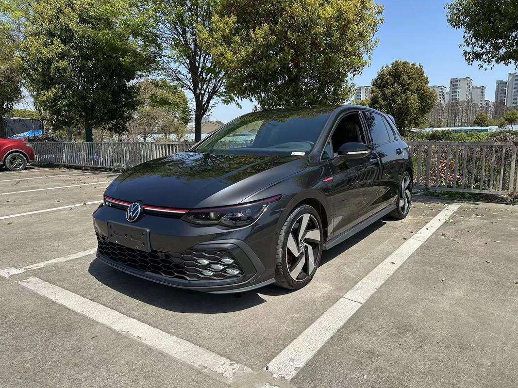 大众高尔夫sportsvan,大众高尔夫gti