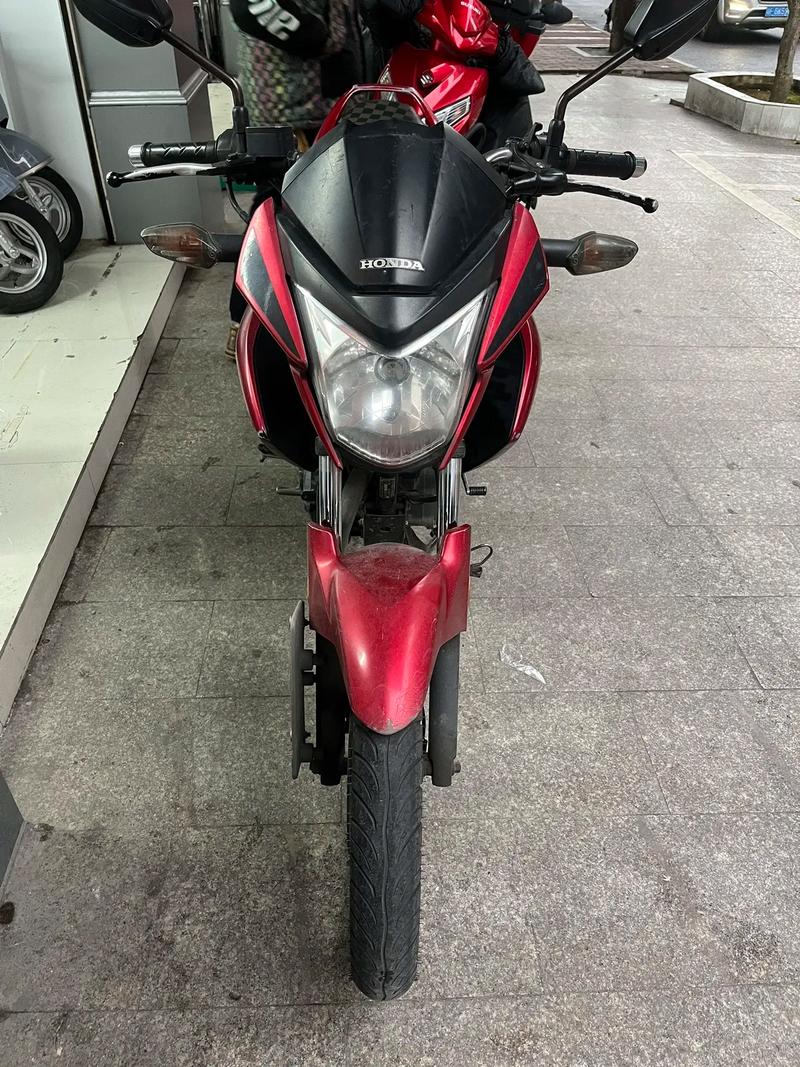 本田幻影150摩托车报价及图片/本田幻影150cc摩托车报价