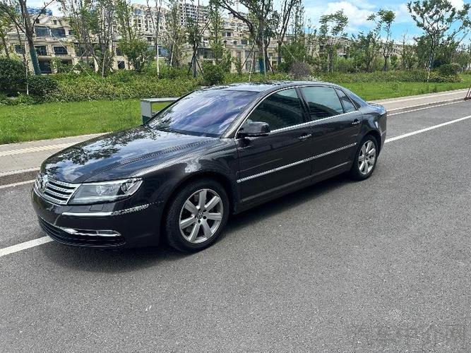 辉腾落地价最低多少(大众辉腾落地价多少钱)