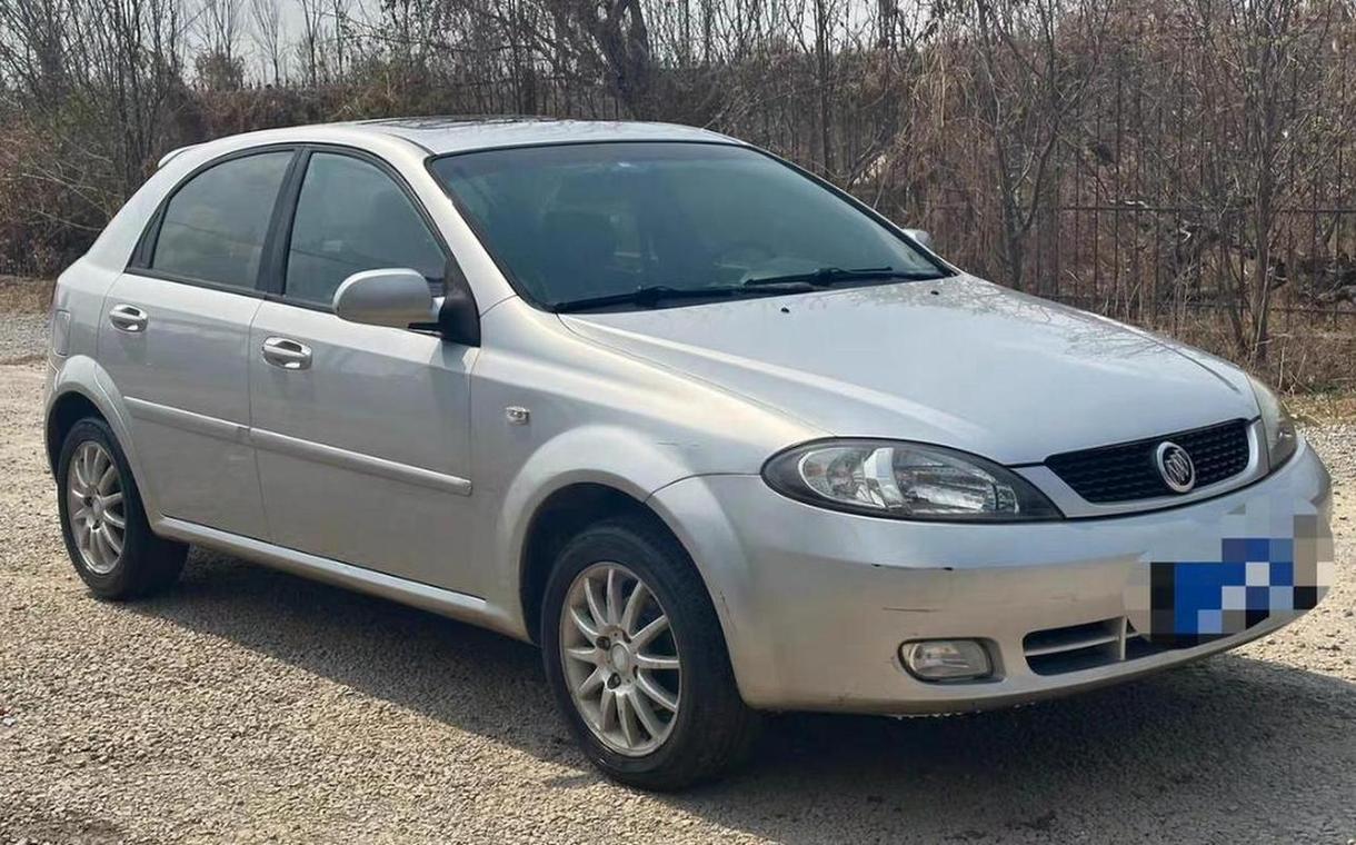 别克hrv两厢费油吗(别克hrv两厢车尺寸)