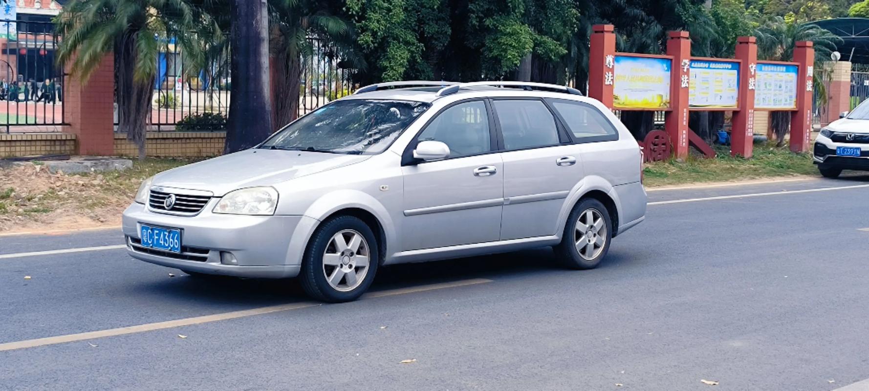 别克凯越旅行车油耗/别克凯越旅行车油耗高吗