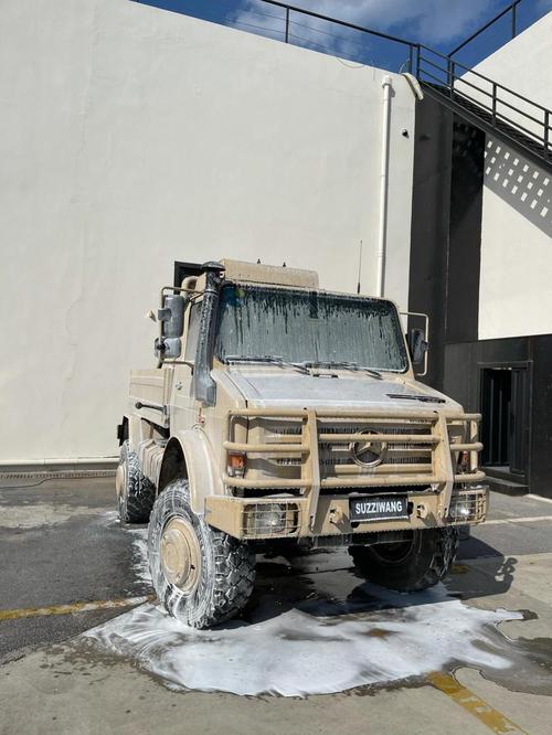 【乌尼莫克越野车多少钱,2020款乌尼莫克越野车】