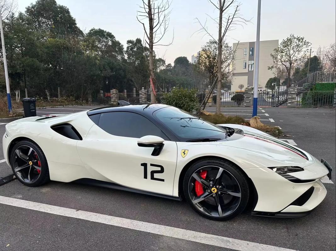 【法拉利sf90二手,法拉利汽车图片】