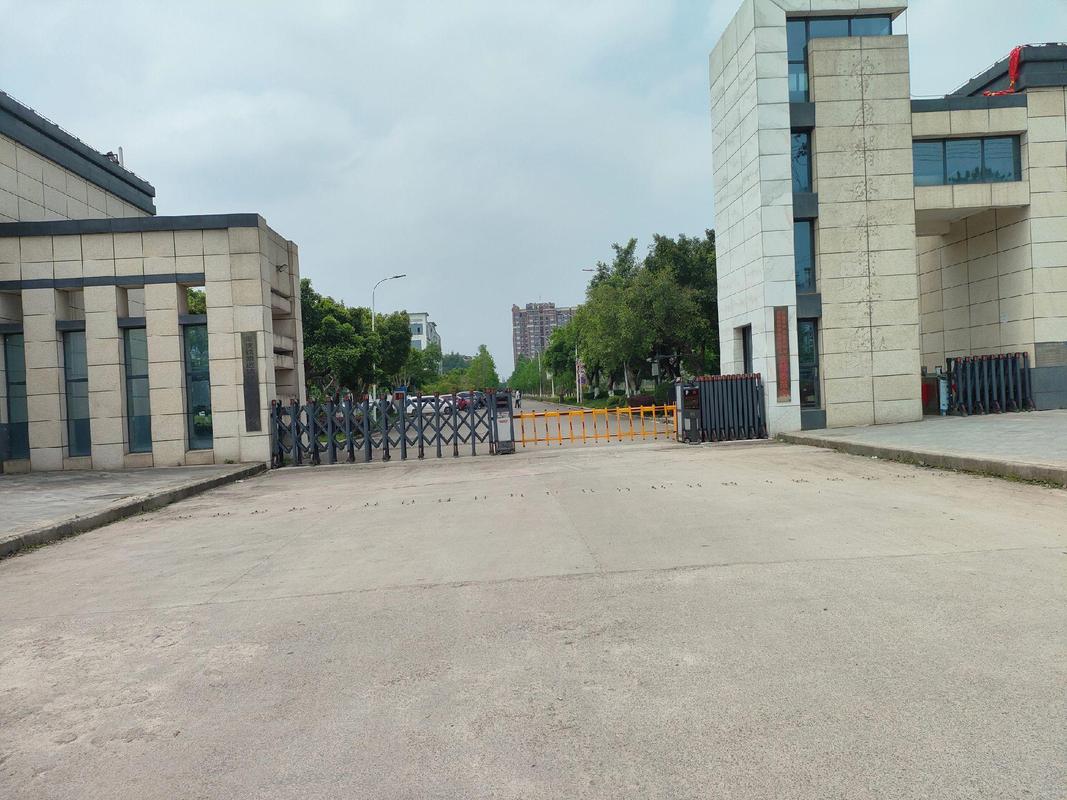 重庆铁路运输技师学院 重庆铁路运输技师学院是公办的吗