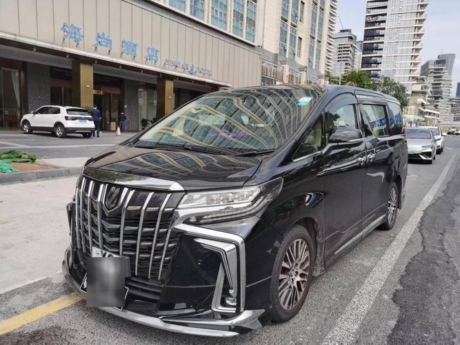 丰田面包车12座商务车(丰田面包商务车价格)