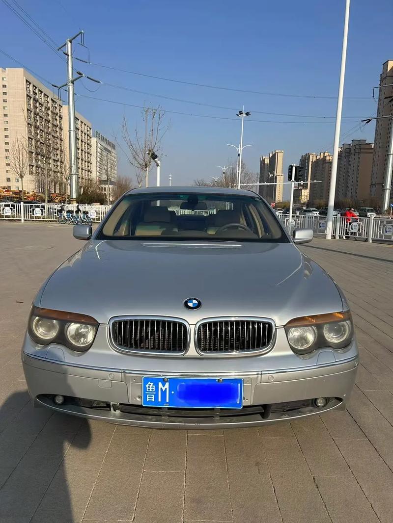 老款宝马745多少钱 宝马745li2003款值多少钱